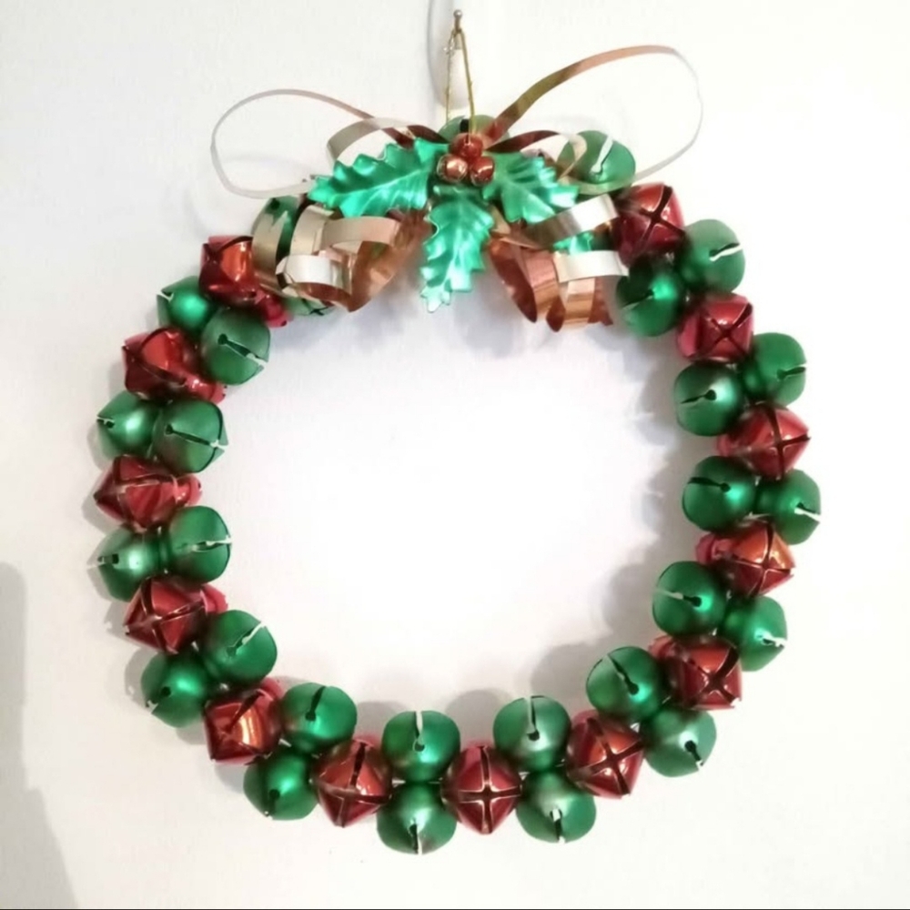 Jingle Bells Primitave Metal Christmas Holiday Wreath Red Green